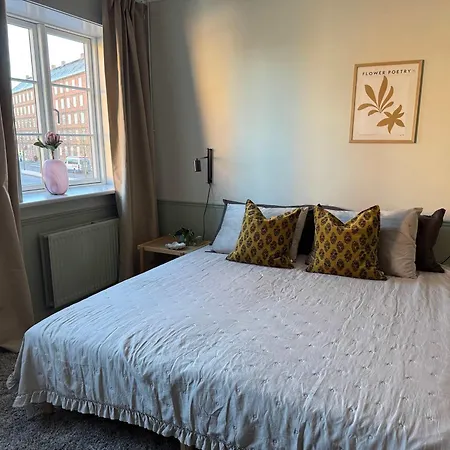 דירה Upscale 3br *